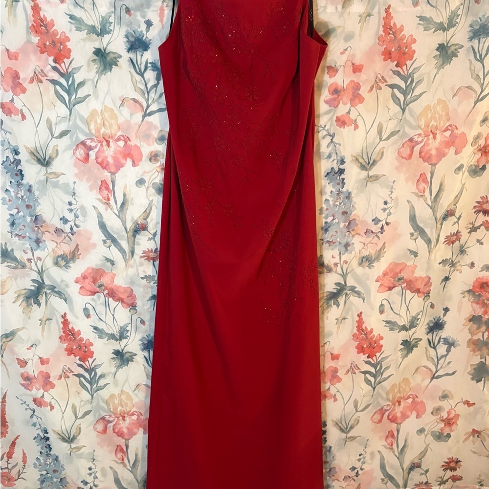 Vintage Elegant Red Evening Gown